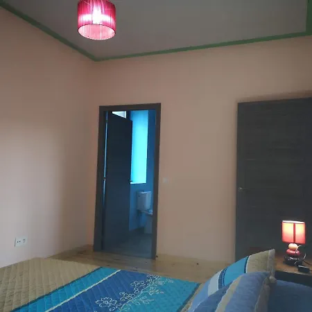 La Nueva Escuela Σαλέ