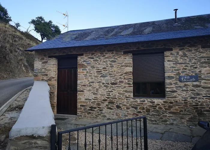 La Nueva Escuela 木屋 *