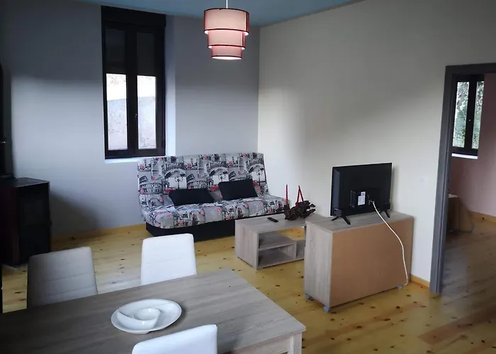 木屋 La Nueva Escuela