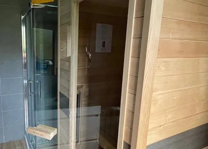 La Nueva Escuela La Omañuela